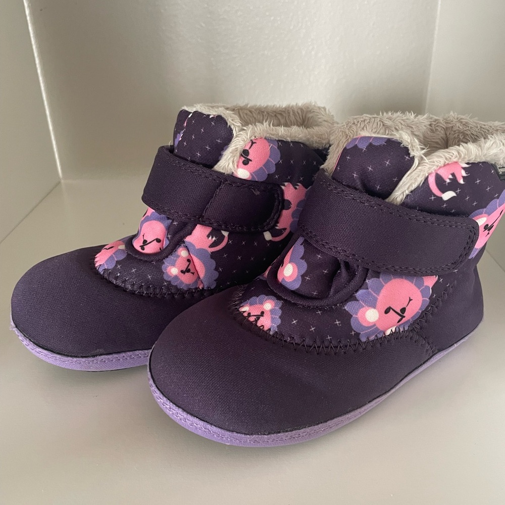 Bogs Baby Elliot II Lion Sherpa Lined Pink Purple Size 8 Infant